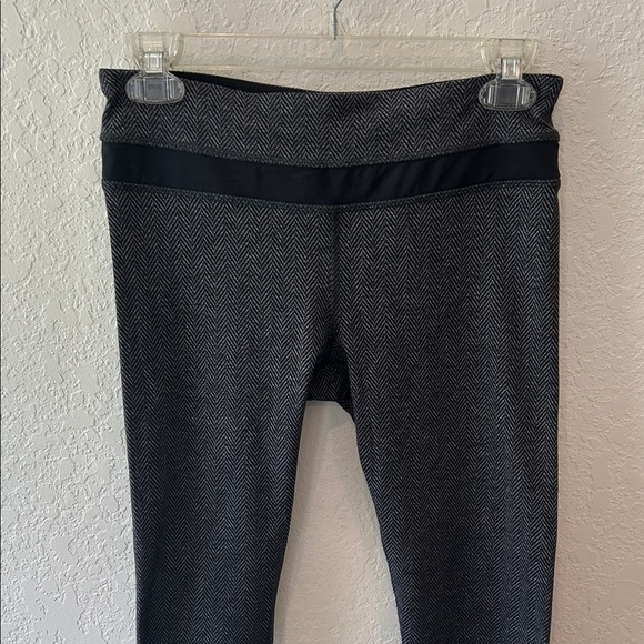 Lululemon Athletica Lululemon Run Inspire Crop II All Luxtreme - Picture 3 of 11